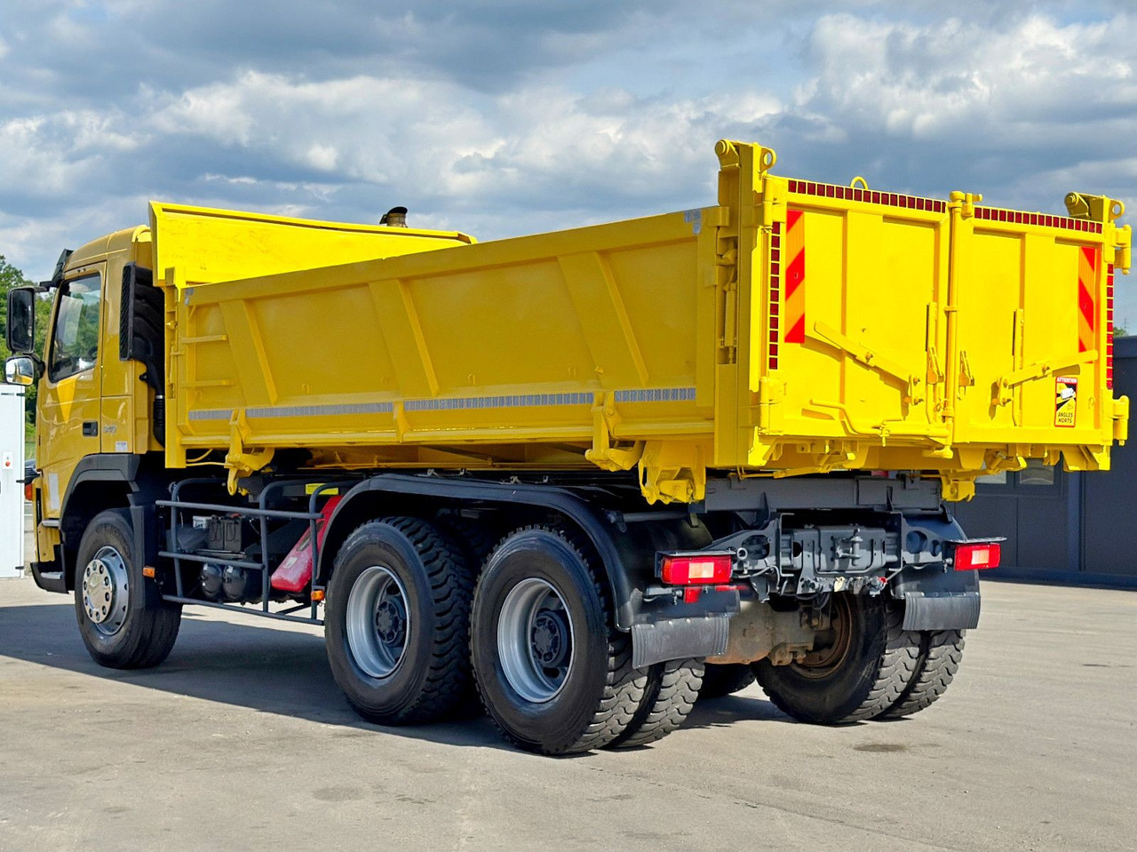 تأجير Volvo FM 370 Kipper 6,20 m + BORDMATIC / 8x4 Volvo FM 12 340 Kipper 5,05 m + BORDMATIC / 6x4 Volvo FM 370 Kipper 6,20 m + BORDMATIC / 8x4 Volvo FM 12 340 Kipper 5,05 m + BORDMATIC / 6x4: صور 8