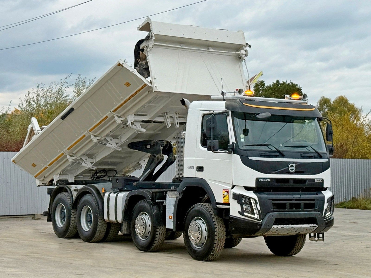 Volvo FMX 460 Kipper * BORDMATIC * 8x4 * TOPZUSTAND - قلابات: صور 1 Volvo FMX 460 Kipper * BORDMATIC * 8x4 * TOPZUSTAND - قلابات: صور 1
