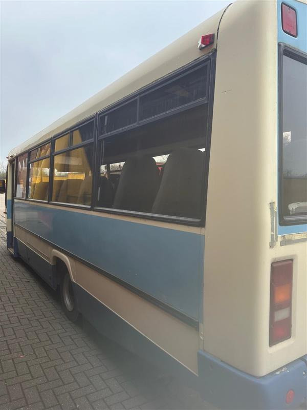 2000 Mercedes 814 Vario Automatic - باص النقل بين المدن: صور 5 2000 Mercedes 814 Vario Automatic - باص النقل بين المدن: صور 5