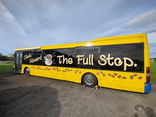 Optare single decker meeting place - حافلة ذات طابقين: صور 4 Optare single decker meeting place - حافلة ذات طابقين: صور 4