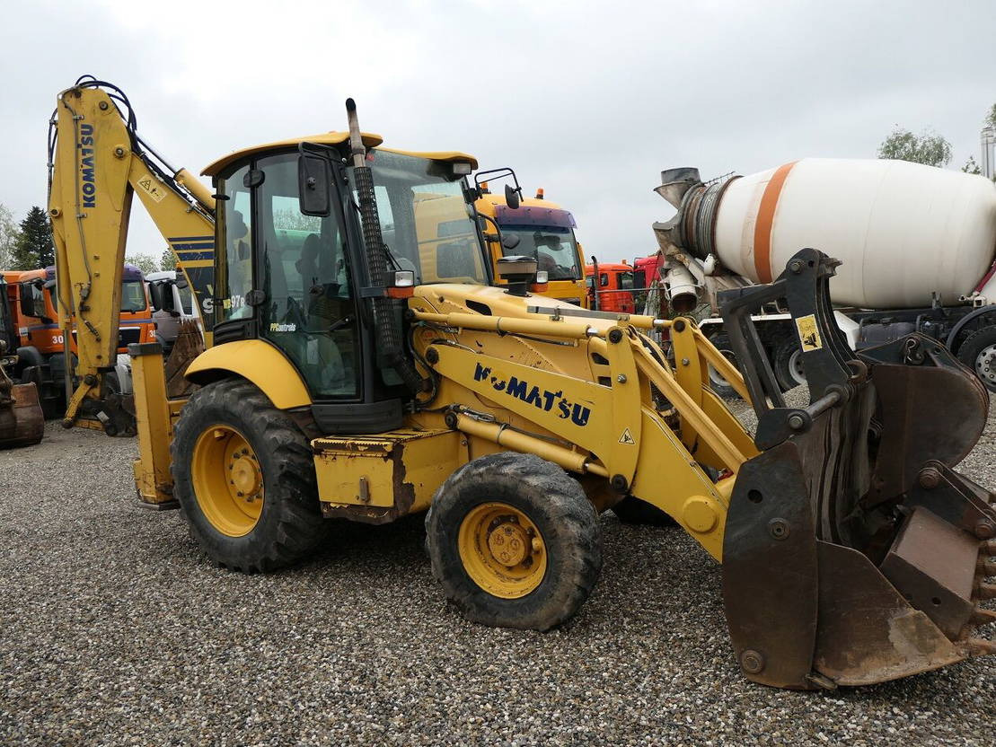 Komatsu WB 97-5 - حفار متعدد الاستخدام: صور 4 Komatsu WB 97-5 - حفار متعدد الاستخدام: صور 4