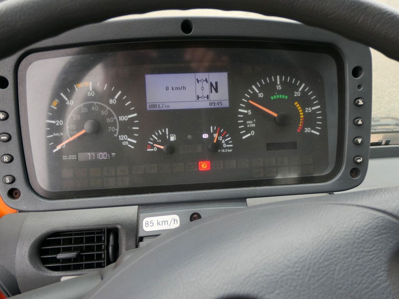 Mercedes-Benz Unimog U500 - جرافة ثلج: صور 5 Mercedes-Benz Unimog U500 - جرافة ثلج: صور 5