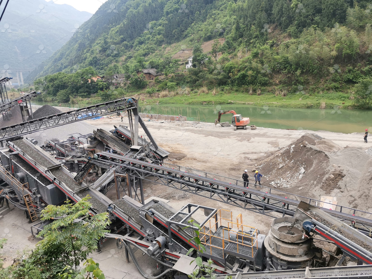 LIMING NK series mobile crusher - كسارة متحركه: صور 2 LIMING NK series mobile crusher - كسارة متحركه: صور 2