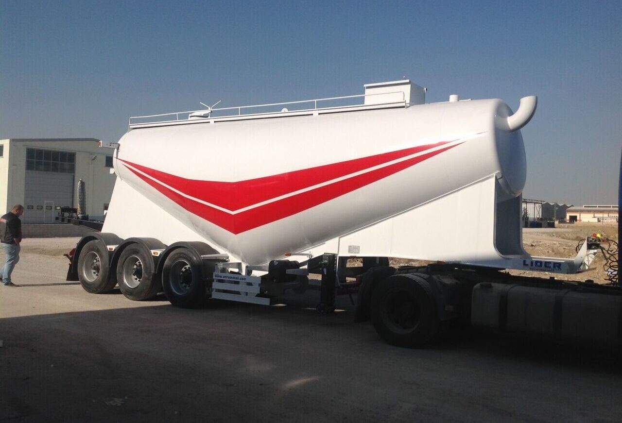 LIDER 2022 year new Slurry Tanker Farmer Agriculture Field Tanker - نصف مقطورة صهريج: صور 1 LIDER 2022 year new Slurry Tanker Farmer Agriculture Field Tanker - نصف مقطورة صهريج: صور 1