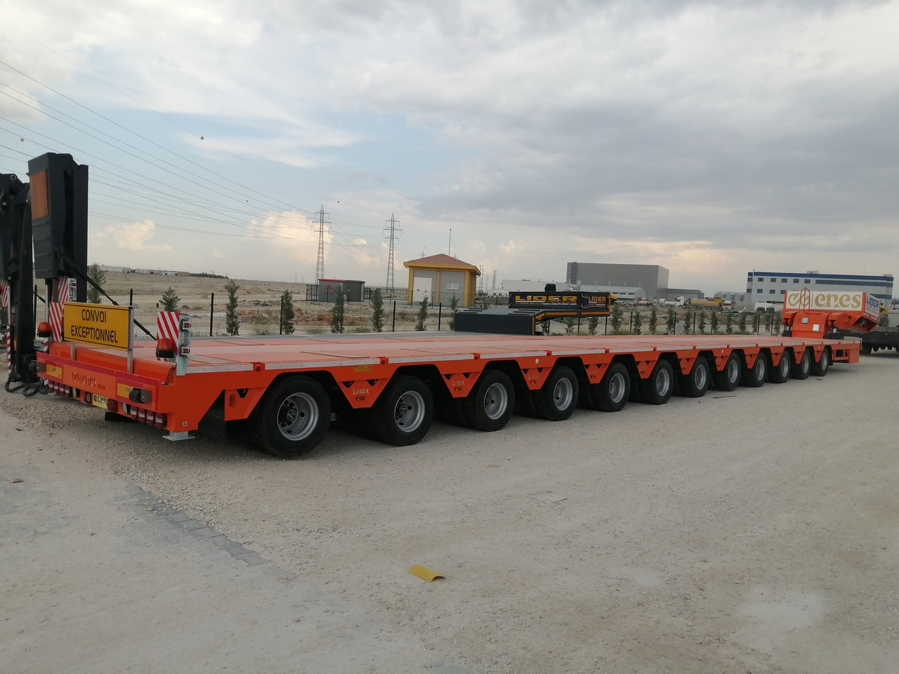 LIDER LIDER NEW 2025 MODEL Lowbed - عربة مسطحة منخفضة نصف مقطورة: صور 4 LIDER LIDER NEW 2025 MODEL Lowbed - عربة مسطحة منخفضة نصف مقطورة: صور 4