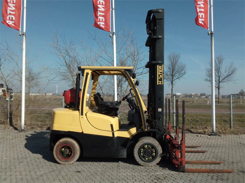 Hyster H4.0FT5 - رافعة شوكية تعمل بالغاز: صور 1 Hyster H4.0FT5 - رافعة شوكية تعمل بالغاز: صور 1