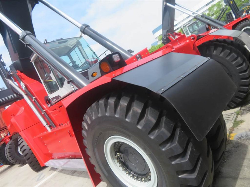 Kalmar DRU450-62S5 - رافعات حاويات: صور 4 Kalmar DRU450-62S5 - رافعات حاويات: صور 4
