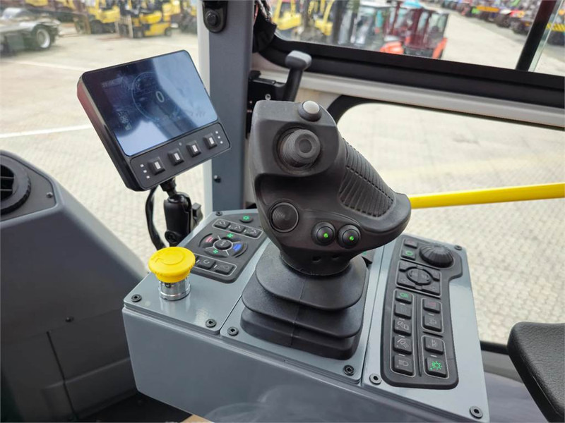 Kalmar DRU450-62S5 - رافعات حاويات: صور 3 Kalmar DRU450-62S5 - رافعات حاويات: صور 3