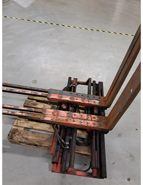 Kaup 2T429 Double Pallet Handler - ملحقات - معدات المناولة: صور 5 Kaup 2T429 Double Pallet Handler - ملحقات - معدات المناولة: صور 5