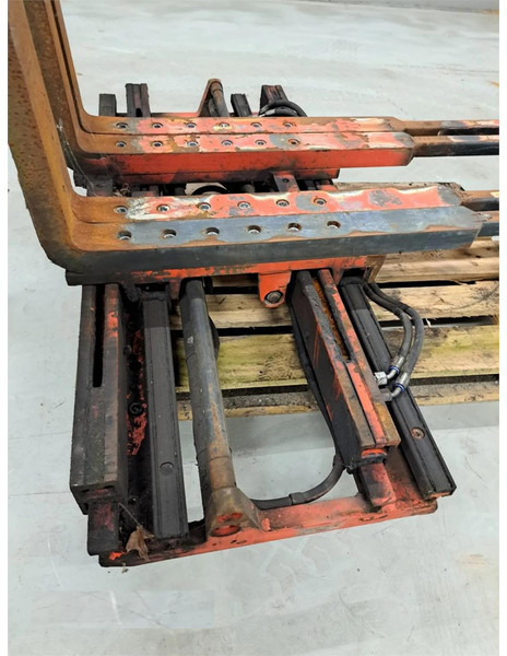 Kaup 2T429 Double Pallet Handler - ملحقات - معدات المناولة: صور 4 Kaup 2T429 Double Pallet Handler - ملحقات - معدات المناولة: صور 4