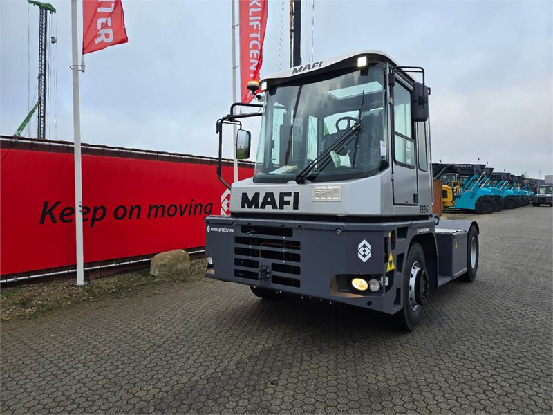 Mafi R336 4x4 - جرارات صالات المطارات: صور 2 Mafi R336 4x4 - جرارات صالات المطارات: صور 2