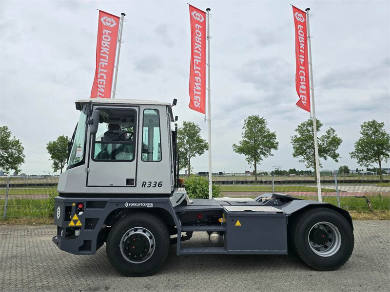 Mafi R336 4x4 - جرارات صالات المطارات: صور 4 Mafi R336 4x4 - جرارات صالات المطارات: صور 4