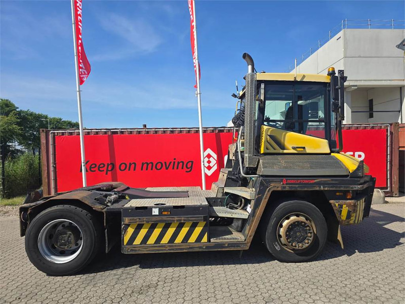 Terberg RT223 4x4 - جرارات صالات المطارات: صور 3 Terberg RT223 4x4 - جرارات صالات المطارات: صور 3