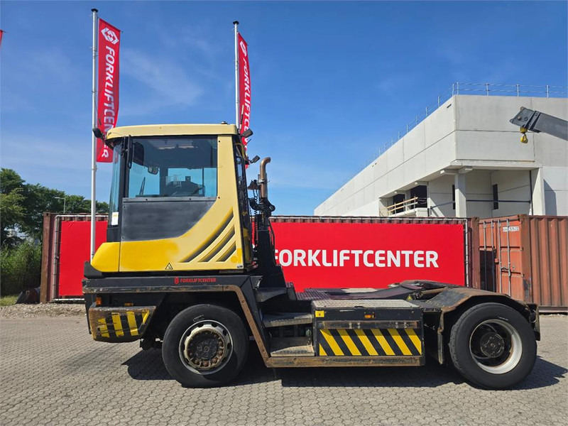 Terberg RT223 4x4 - جرارات صالات المطارات: صور 4 Terberg RT223 4x4 - جرارات صالات المطارات: صور 4