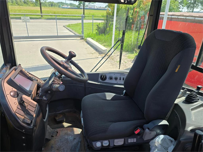 جرارات صالات المطارات Terberg RT223 4x4: صور 16