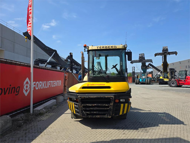 جرارات صالات المطارات Terberg RT223 4x4: صور 8