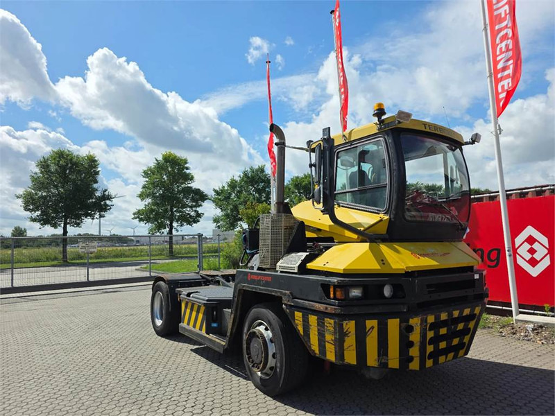 Terberg RT282 4x4 - جرارات صالات المطارات: صور 1 Terberg RT282 4x4 - جرارات صالات المطارات: صور 1