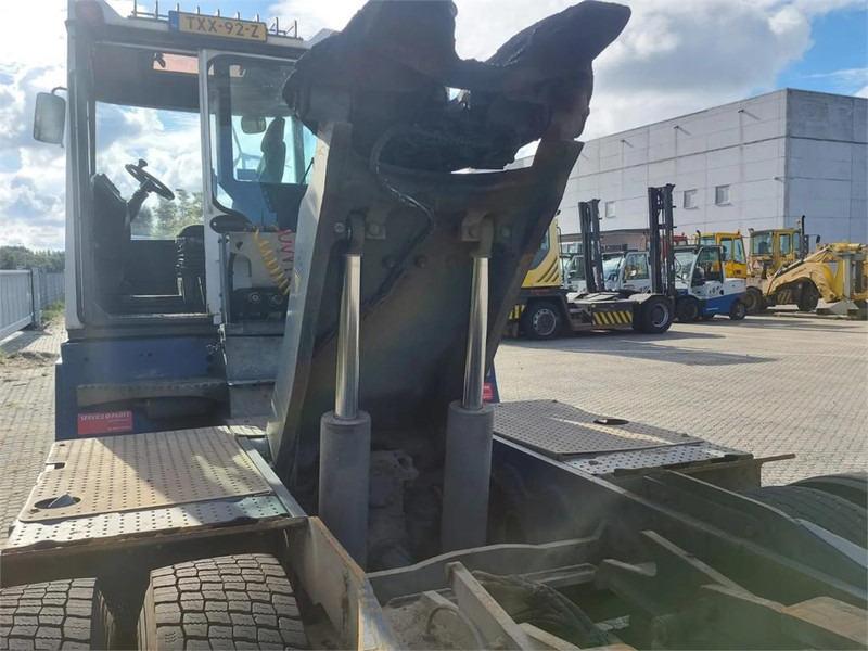 جرارات صالات المطارات Terberg RT283 4x4: صور 9 جرارات صالات المطارات Terberg RT283 4x4: صور 9