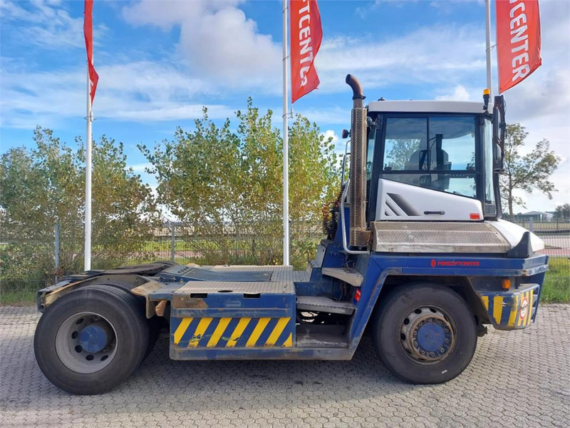 Terberg RT283 4x4 - جرارات صالات المطارات: صور 3 Terberg RT283 4x4 - جرارات صالات المطارات: صور 3