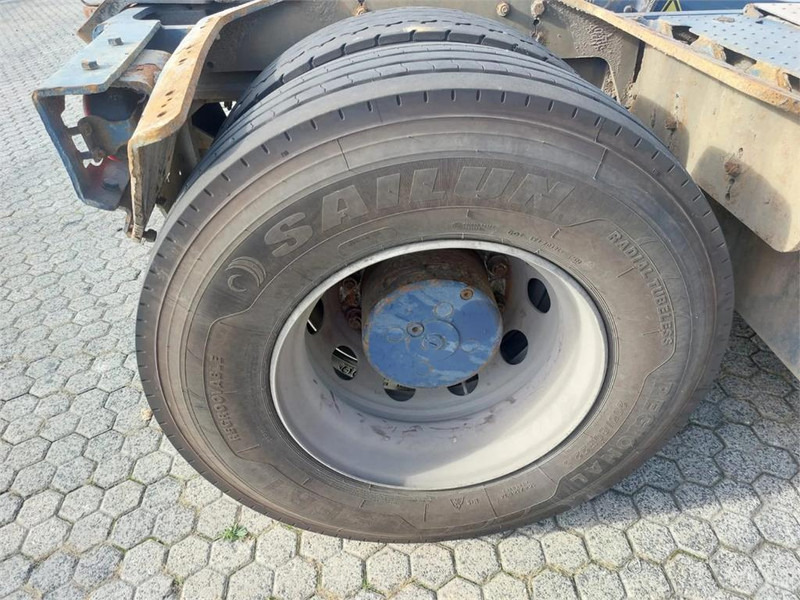 جرارات صالات المطارات Terberg RT283 4x4: صور 16 جرارات صالات المطارات Terberg RT283 4x4: صور 16