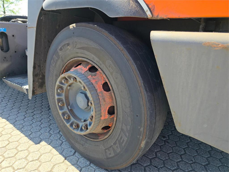 جرارات صالات المطارات Terberg YT182: صور 12