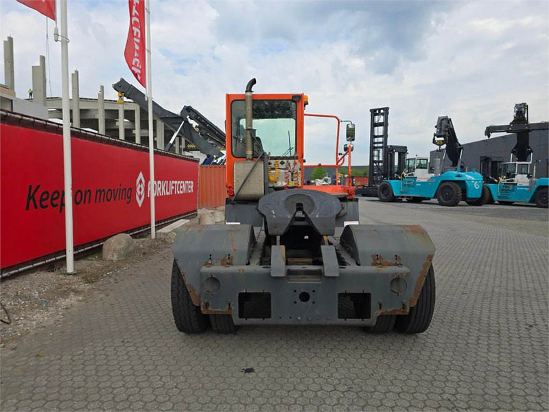 Terberg YT182 - جرارات صالات المطارات: صور 5 Terberg YT182 - جرارات صالات المطارات: صور 5