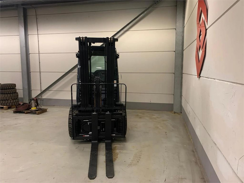 Toyota 02-8FGJF35 - رافعة شوكية تعمل بالغاز: صور 5 Toyota 02-8FGJF35 - رافعة شوكية تعمل بالغاز: صور 5