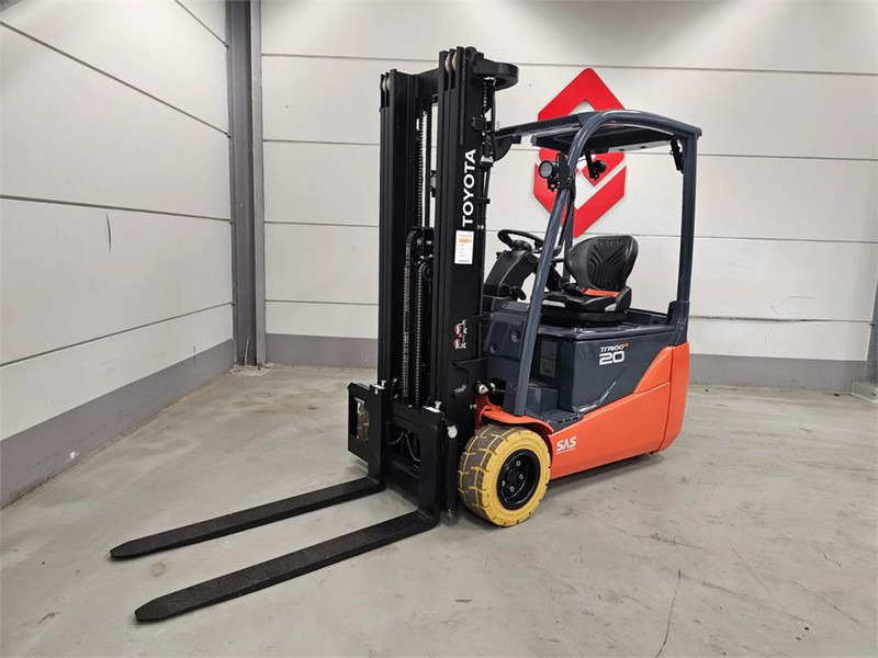 Toyota 8FBE20T - رافعة شوكية كهربائية: صور 4 Toyota 8FBE20T - رافعة شوكية كهربائية: صور 4