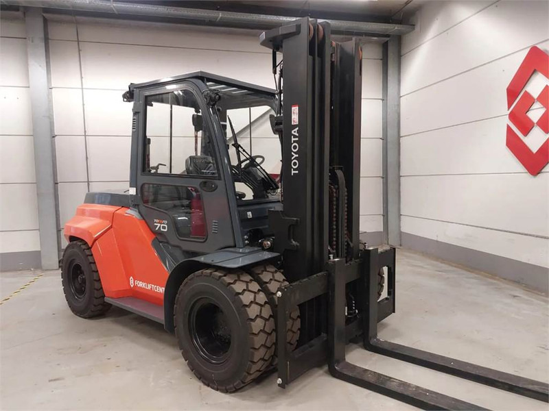 Toyota 8FD70F - رافعة شوكية ديزل: صور 3 Toyota 8FD70F - رافعة شوكية ديزل: صور 3