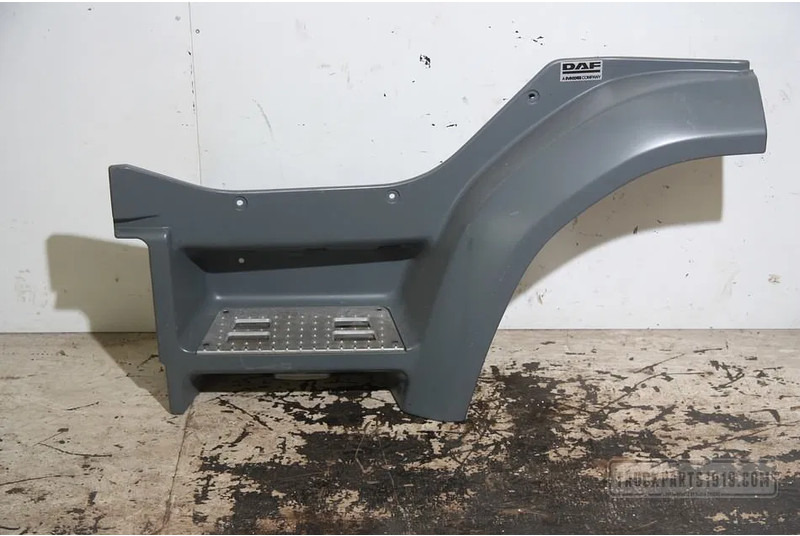 DAF CF 65 Body & Chassis Parts Opstapbak DAF CF65 & CF75 LV - خطوة جانبية - شاحنة: صور 1 DAF CF 65 Body & Chassis Parts Opstapbak DAF CF65 & CF75 LV - خطوة جانبية - شاحنة: صور 1