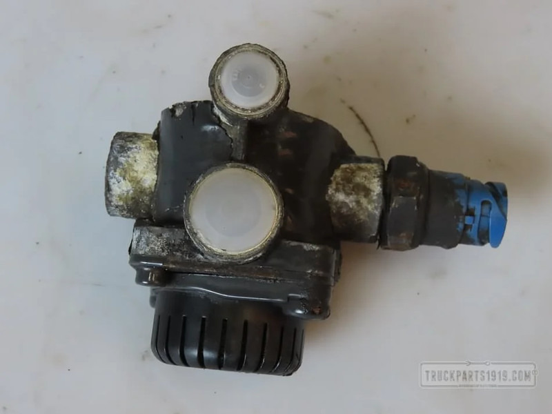 DAF Compressed Air System Relais ventiel DAF LF - صمام - شاحنة: صور 1 DAF Compressed Air System Relais ventiel DAF LF - صمام - شاحنة: صور 1