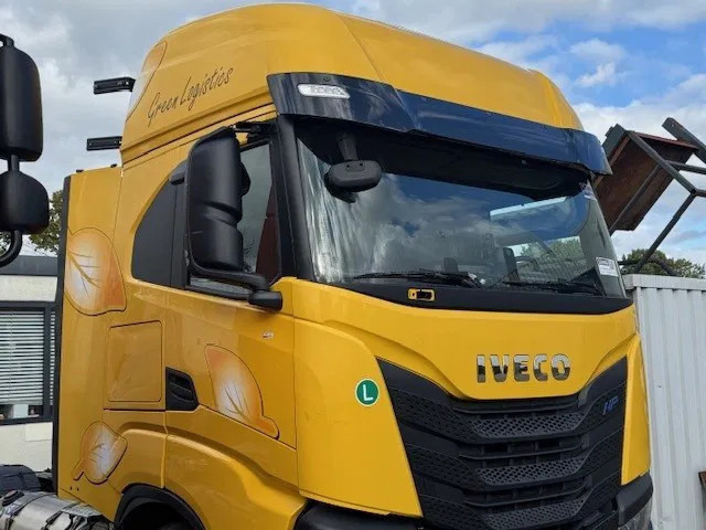 Iveco S-WAY Cabin 2021 - الكابينة والداخلية - شاحنة: صور 2 Iveco S-WAY Cabin 2021 - الكابينة والداخلية - شاحنة: صور 2