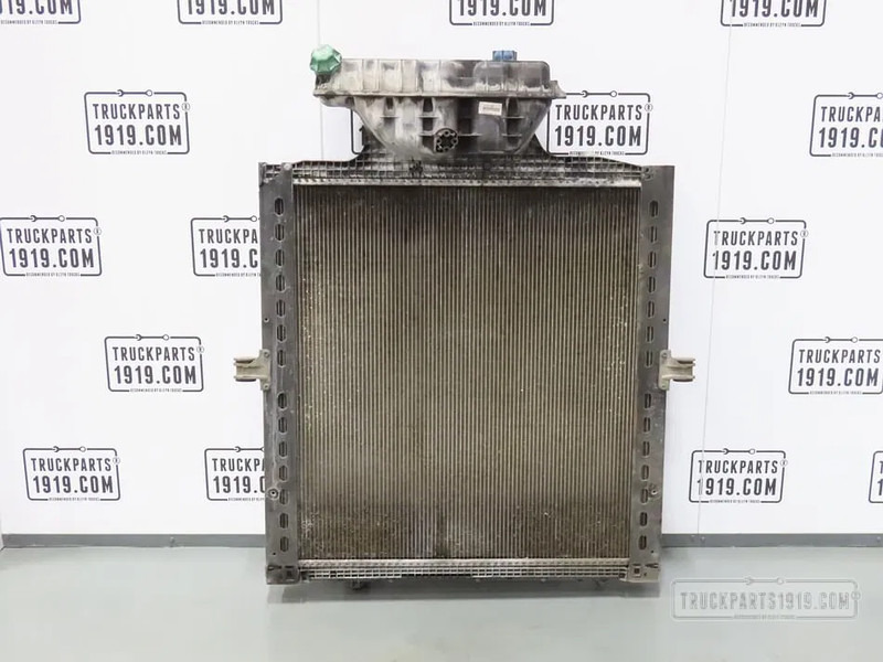 MAN 81.06101-6809 Radiateur TGX - المشعاع - شاحنة: صور 2 MAN 81.06101-6809 Radiateur TGX - المشعاع - شاحنة: صور 2