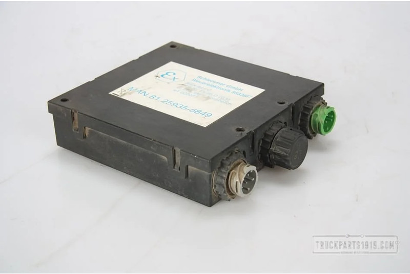 MAN Electrical System Scheidingsrelais - مرحل - شاحنة: صور 1 MAN Electrical System Scheidingsrelais - مرحل - شاحنة: صور 1