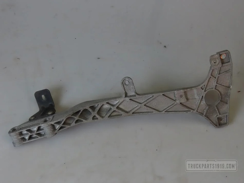 Mercedes-Benz Body & Chassis Parts Bumpersteun Li. MB MP4 - ركن مصد السيارة - شاحنة: صور 1 Mercedes-Benz Body & Chassis Parts Bumpersteun Li. MB MP4 - ركن مصد السيارة - شاحنة: صور 1