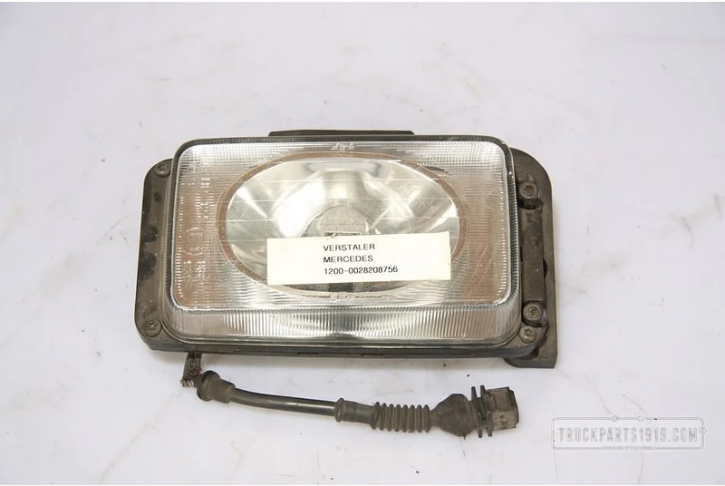 Mercedes-Benz Lighting Mistlamp - مصباح الضباب - شاحنة: صور 1 Mercedes-Benz Lighting Mistlamp - مصباح الضباب - شاحنة: صور 1