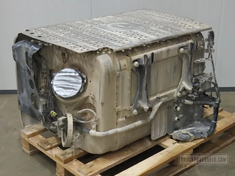 Mercedes-Benz MB Exhaust System Katalysator MP4 - محول حفزي - شاحنة: صور 2 Mercedes-Benz MB Exhaust System Katalysator MP4 - محول حفزي - شاحنة: صور 2