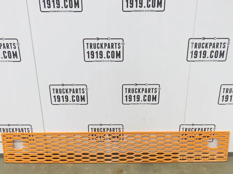 Volvo 23835186 Grille plaat FH5 - هود - شاحنة: صور 1 Volvo 23835186 Grille plaat FH5 - هود - شاحنة: صور 1