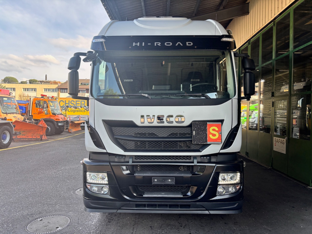 IVECO 190S40 Stralis - شاحنة ستارة: صور 3 IVECO 190S40 Stralis - شاحنة ستارة: صور 3