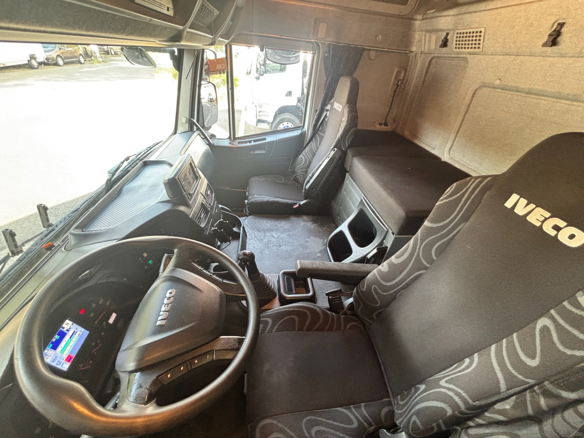 IVECO 190S40 Stralis - شاحنة ستارة: صور 4 IVECO 190S40 Stralis - شاحنة ستارة: صور 4