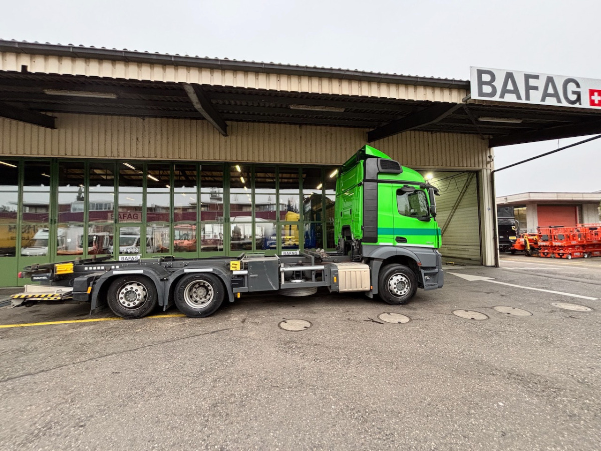 MERCEDES 2543 6x2 - شاحنات الحاويات/ جسم علوي قابل للتغيير شاحنة: صور 2 MERCEDES 2543 6x2 - شاحنات الحاويات/ جسم علوي قابل للتغيير شاحنة: صور 2