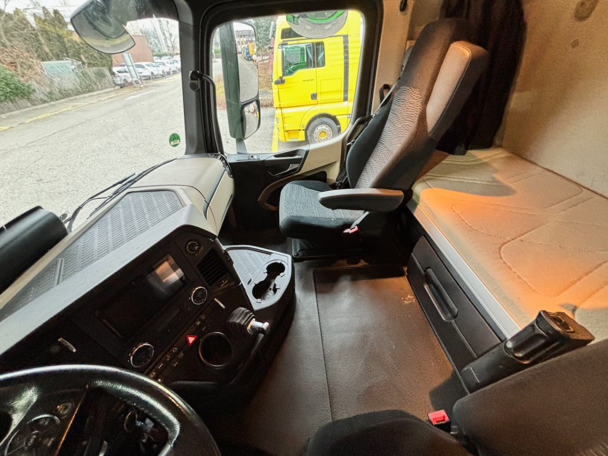 MERCEDES 2543 6x2 - شاحنات الحاويات/ جسم علوي قابل للتغيير شاحنة: صور 5 MERCEDES 2543 6x2 - شاحنات الحاويات/ جسم علوي قابل للتغيير شاحنة: صور 5