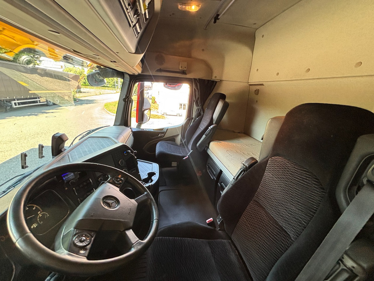 MERCEDES Actros 1848 - بصندوق مغلق شاحنة: صور 4 MERCEDES Actros 1848 - بصندوق مغلق شاحنة: صور 4
