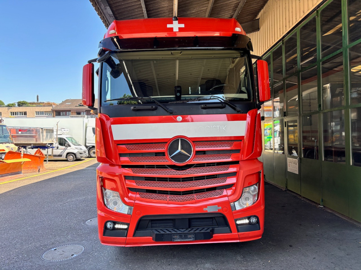 MERCEDES Actros 1848 - بصندوق مغلق شاحنة: صور 3 MERCEDES Actros 1848 - بصندوق مغلق شاحنة: صور 3