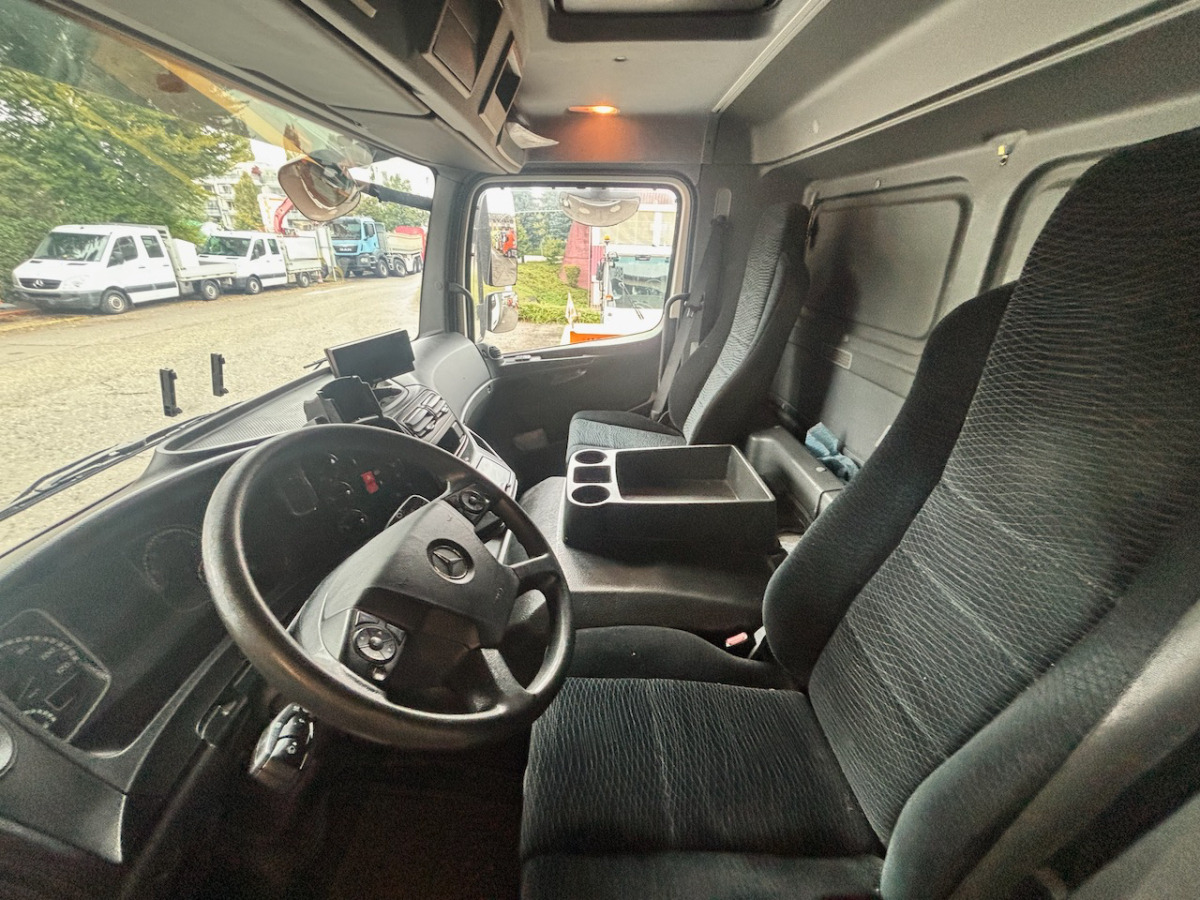 MERCEDES Atego 1530 - شاحنات مسطحة: صور 4 MERCEDES Atego 1530 - شاحنات مسطحة: صور 4