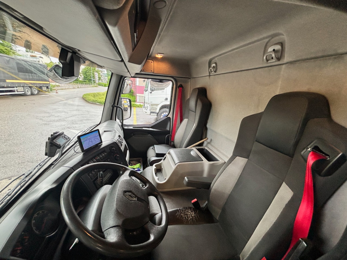 RENAULT D14.250 - بصندوق مغلق شاحنة: صور 4 RENAULT D14.250 - بصندوق مغلق شاحنة: صور 4