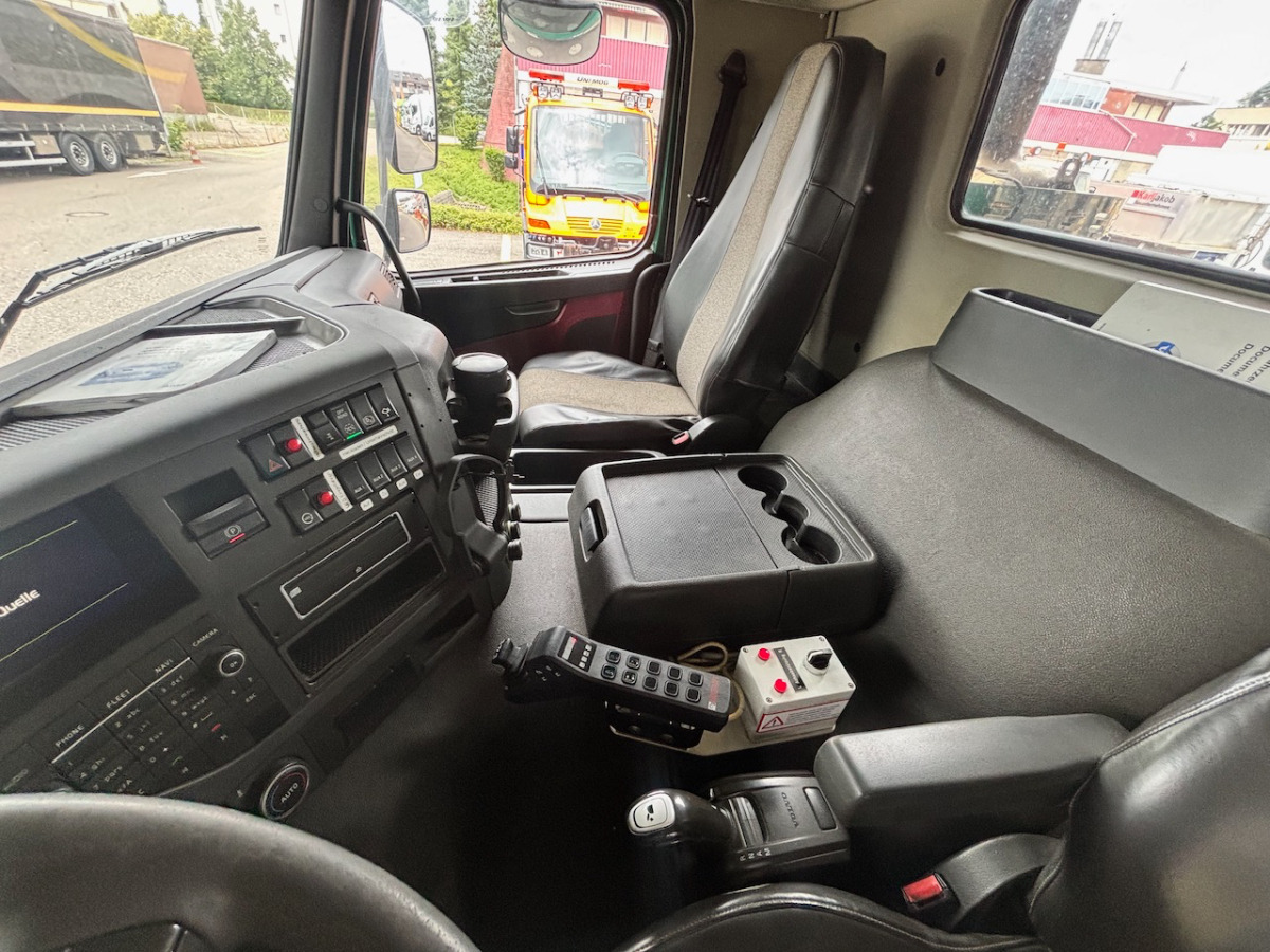 VOLVO FMX-500 8x4R - شاحنة ذات الخطاف: صور 5 VOLVO FMX-500 8x4R - شاحنة ذات الخطاف: صور 5