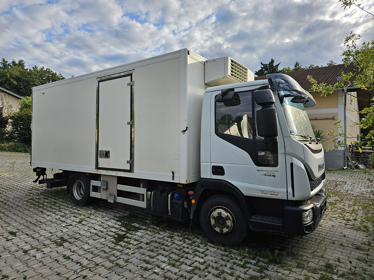 IVECO EUROCARGO 75-190 LBW Palfinger - مبردة شاحنة: صور 1 IVECO EUROCARGO 75-190 LBW Palfinger - مبردة شاحنة: صور 1