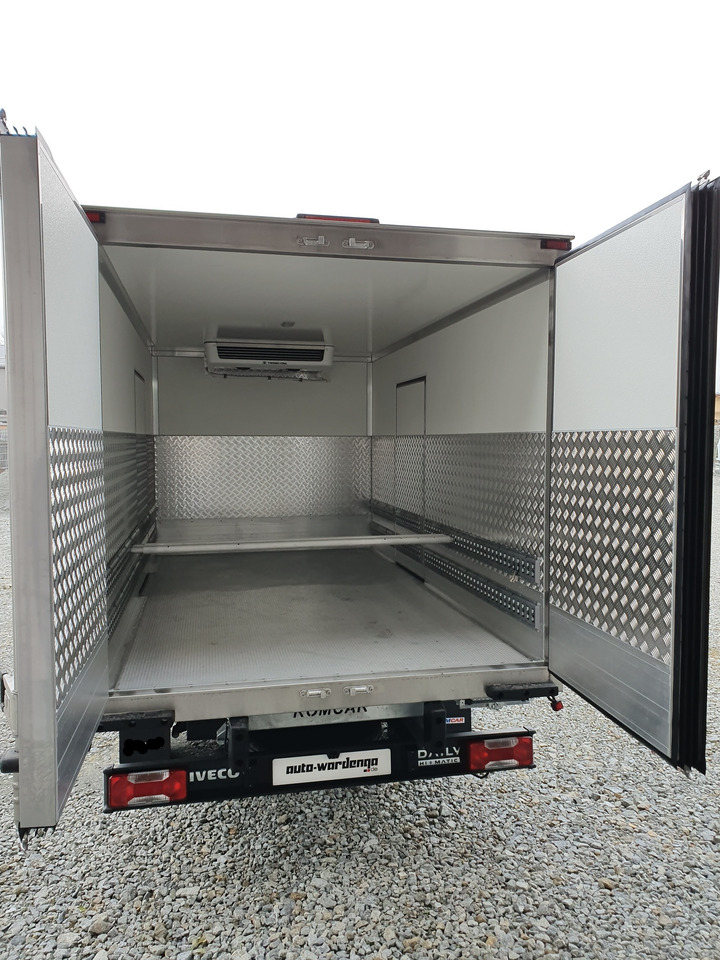 Iveco Daily 180 Tiefkühlkoffer 6PAL - الشاحنات الصغيرة المبردة: صور 4 Iveco Daily 180 Tiefkühlkoffer 6PAL - الشاحنات الصغيرة المبردة: صور 4