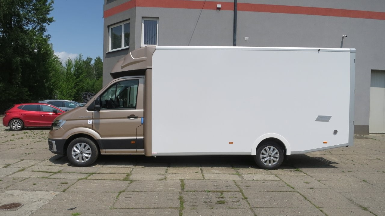 MAN TGE 3.180 Koffer mit Schlafbett - الشاحنات الصغيرة صندوق مغلق, الشاحنات الصغيرة كابينة مزدوجة: صور 2 MAN TGE 3.180 Koffer mit Schlafbett - الشاحنات الصغيرة صندوق مغلق, الشاحنات الصغيرة كابينة مزدوجة: صور 2